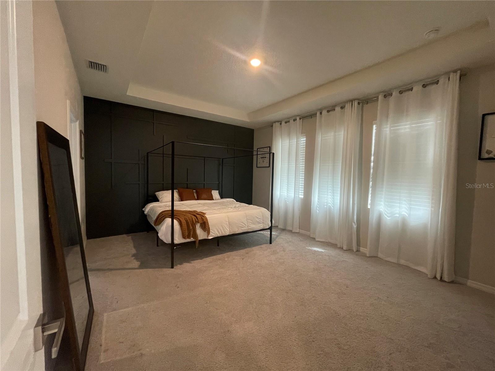 SUWANNEE LAKESIDE PH 2 & 3 - Residential Lease