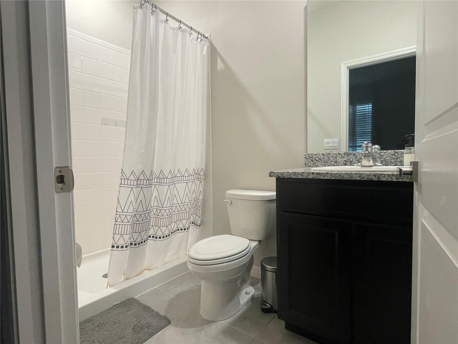 SUWANNEE LAKESIDE PH 2 & 3 - Residential Lease