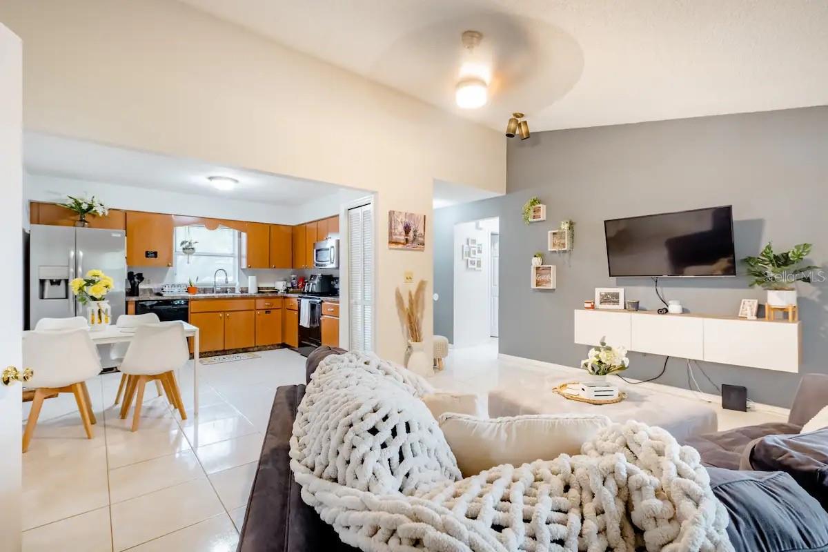 ETHANS COVE - Residential