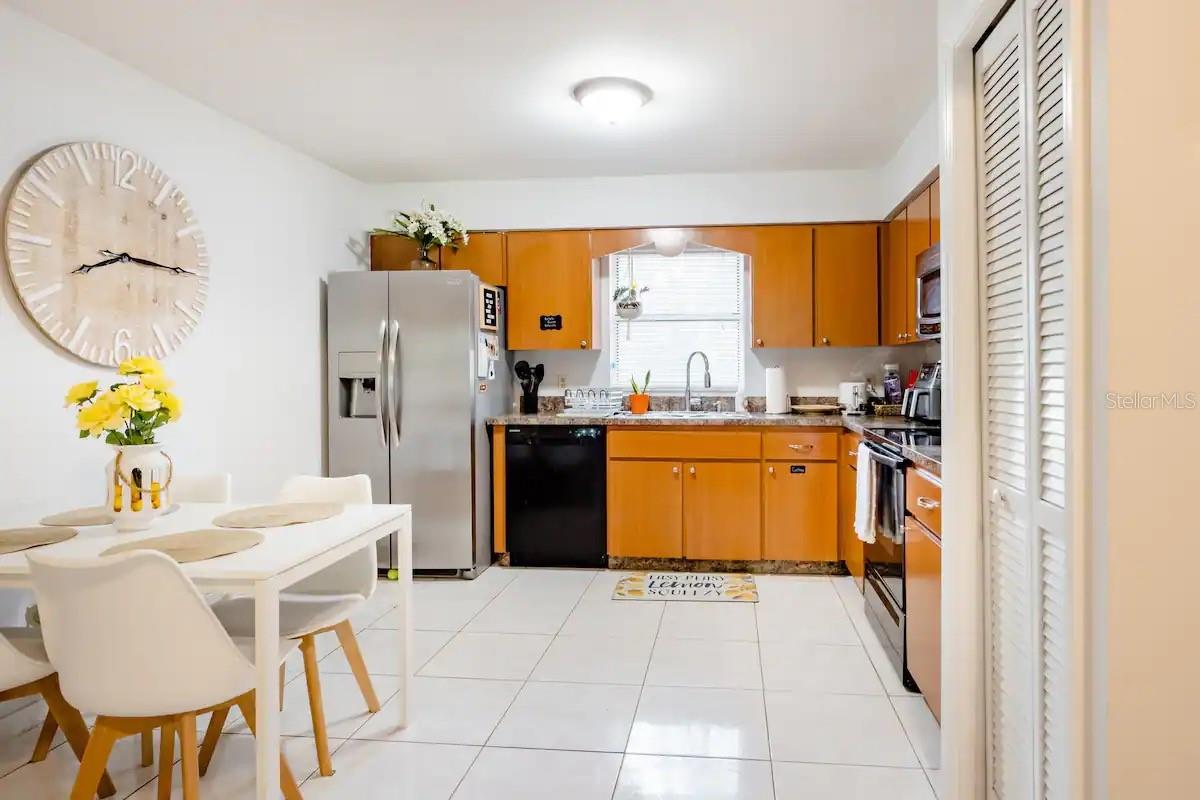 ETHANS COVE - Residential