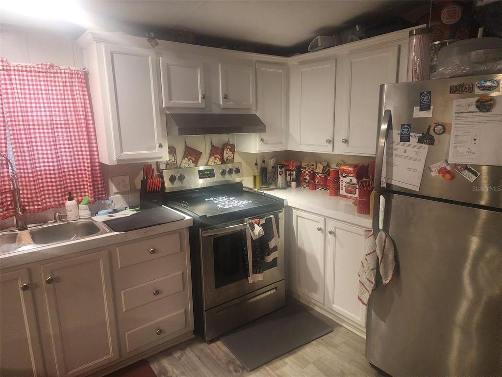 Photo of 13712 Coman Road, Jacksonville, FL 32218 (MLS # O6374490)