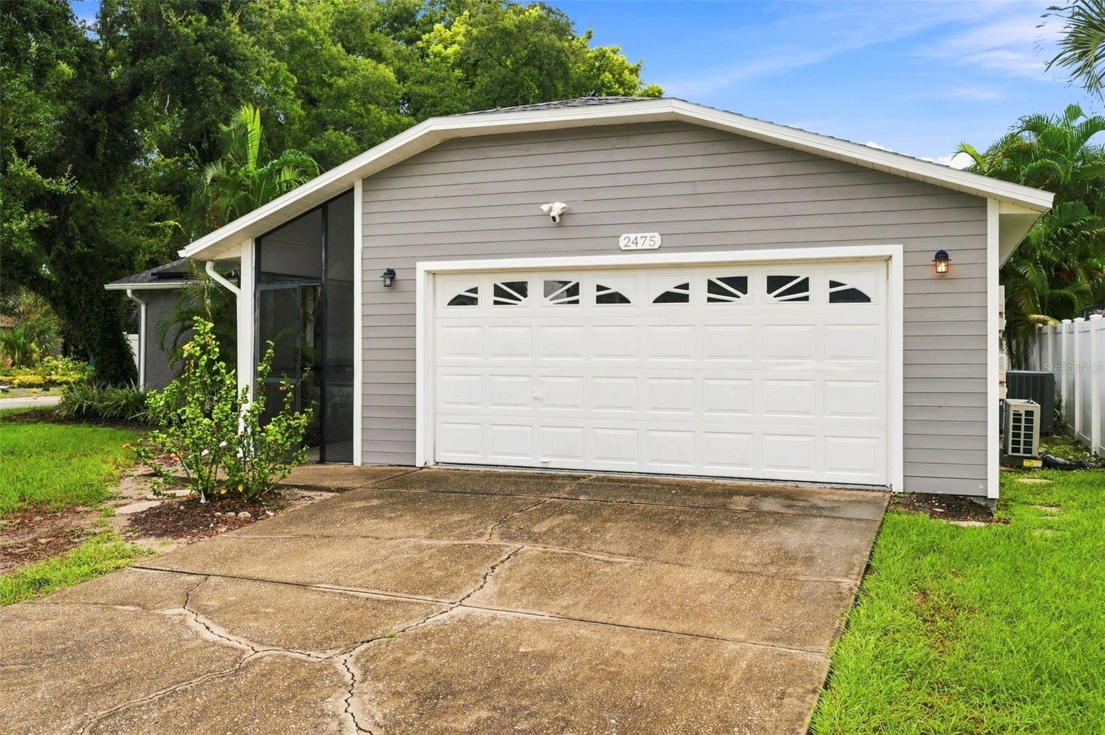 2475 GULFBREEZE CIRCLE