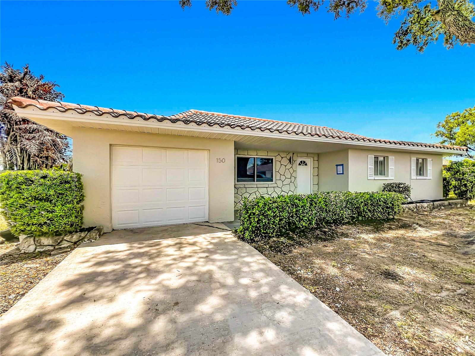 150 S KENNETH COURT