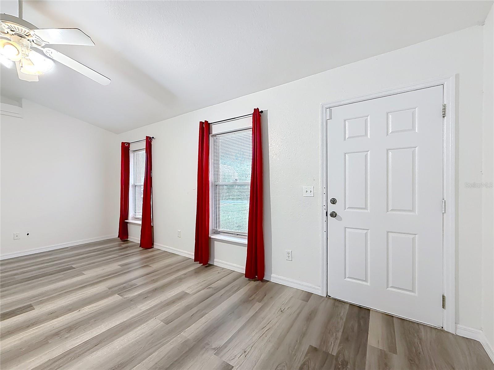 MARION OAKS UN 07 - Residential