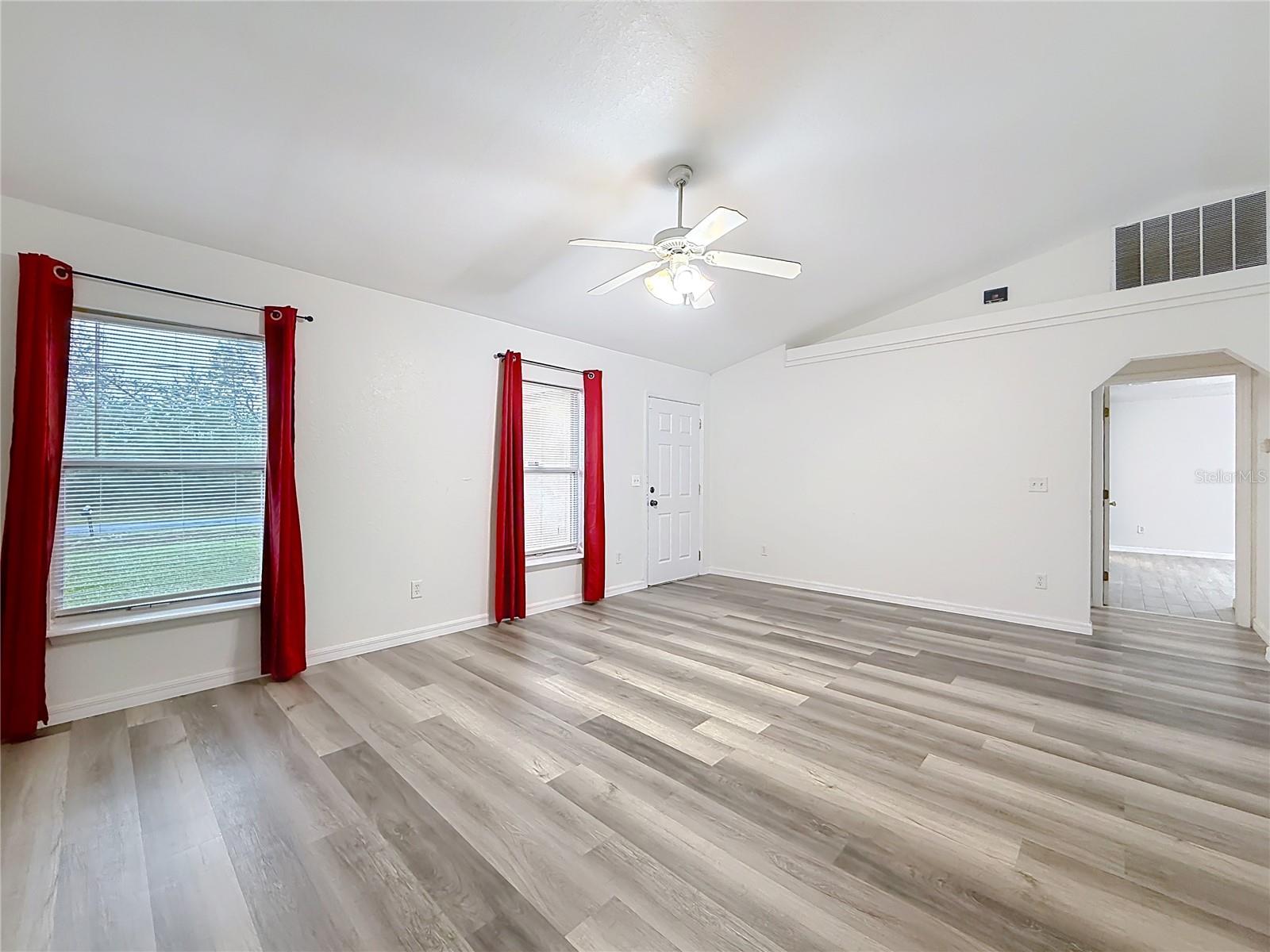 MARION OAKS UN 07 - Residential