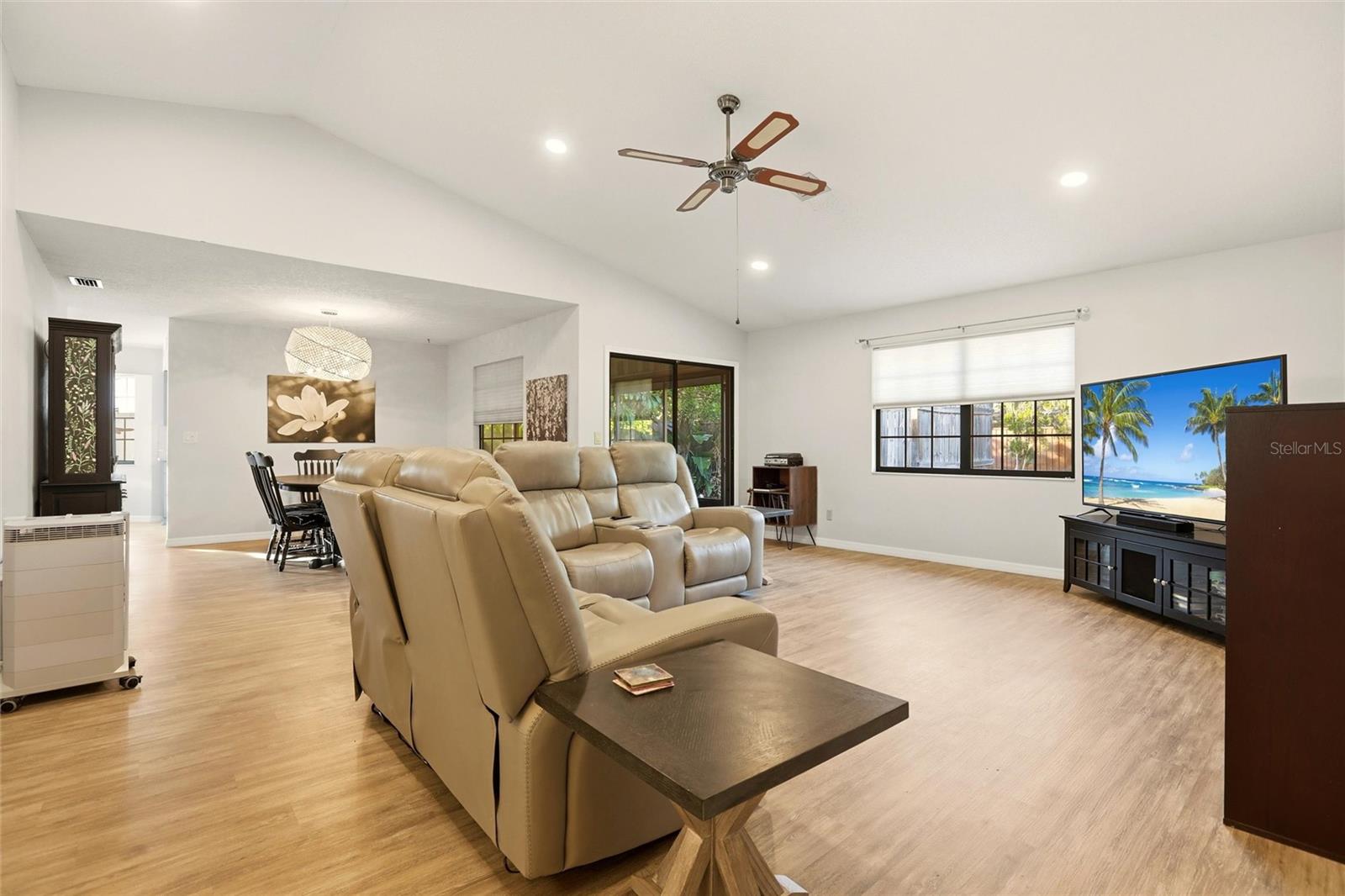 VENICE EAST 3RD ADD - Residential