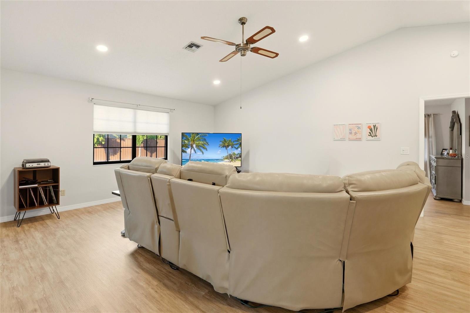 VENICE EAST 3RD ADD - Residential