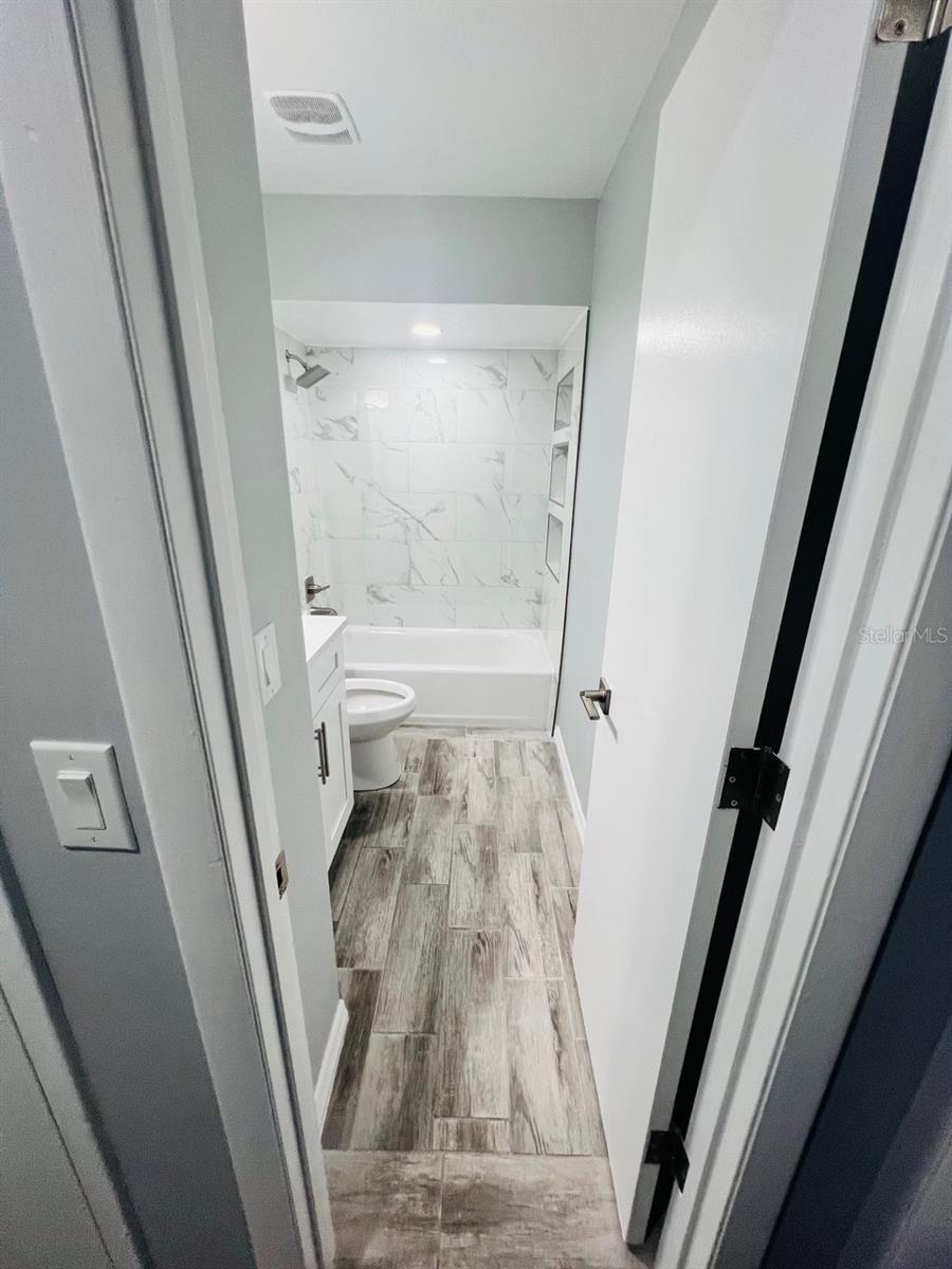 WHISPER LAKES - Residential Lease