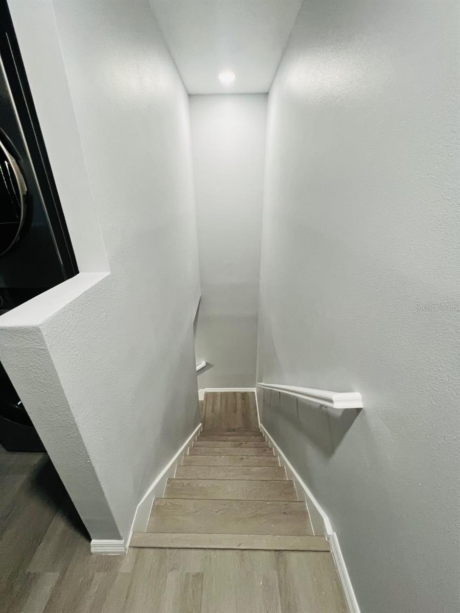 WHISPER LAKES - Residential Lease