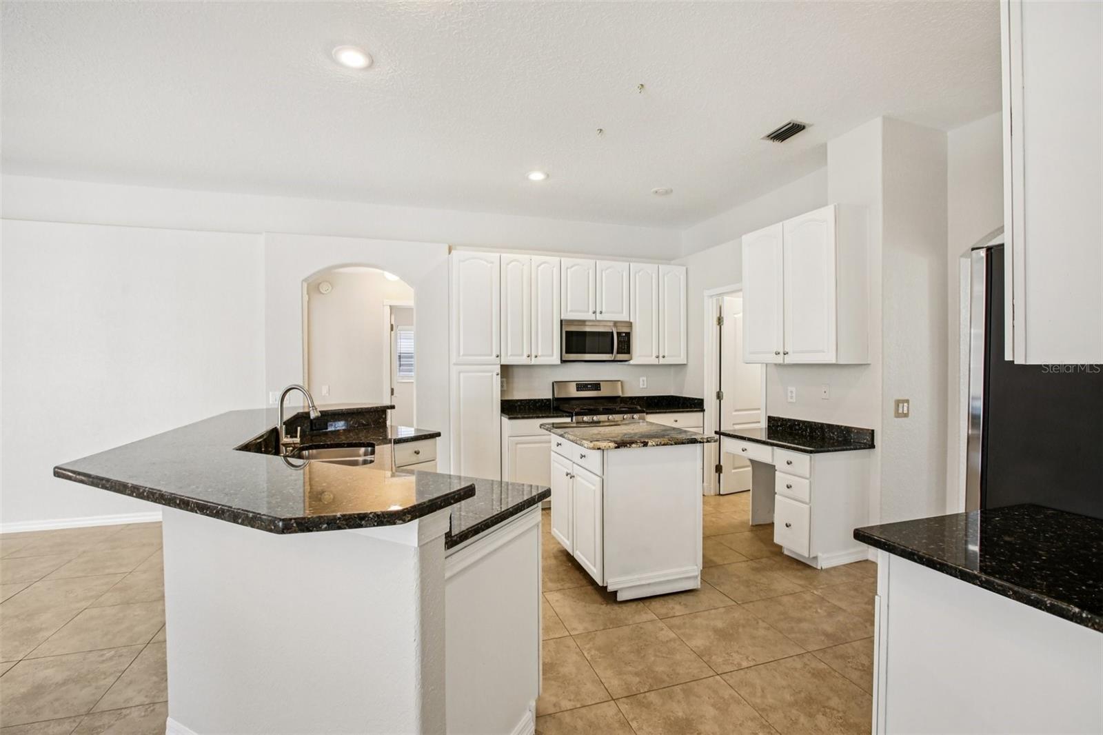 TAMPA PALMS 2C UNIT 2 - Residential