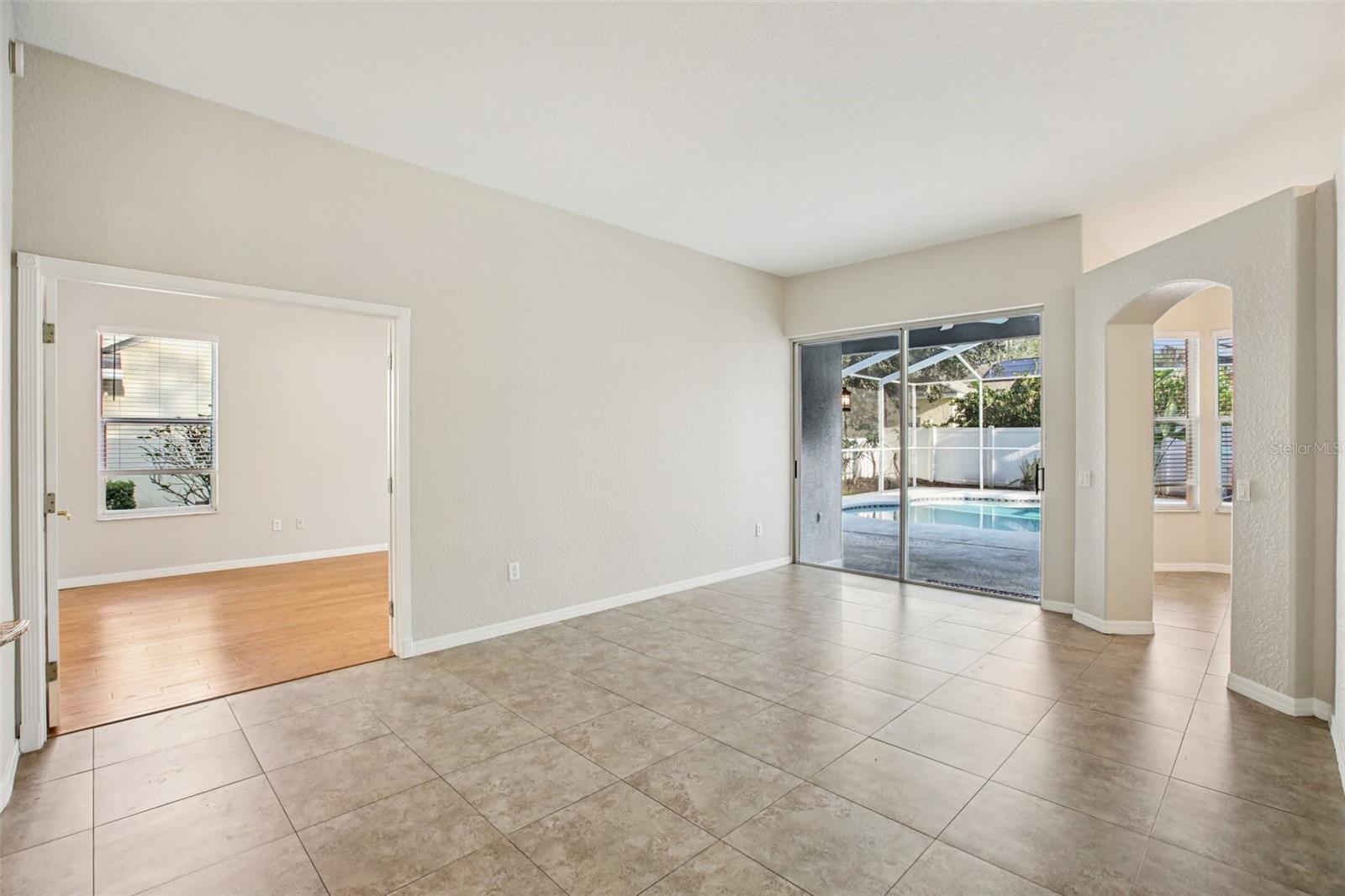 TAMPA PALMS 2C UNIT 2 - Residential