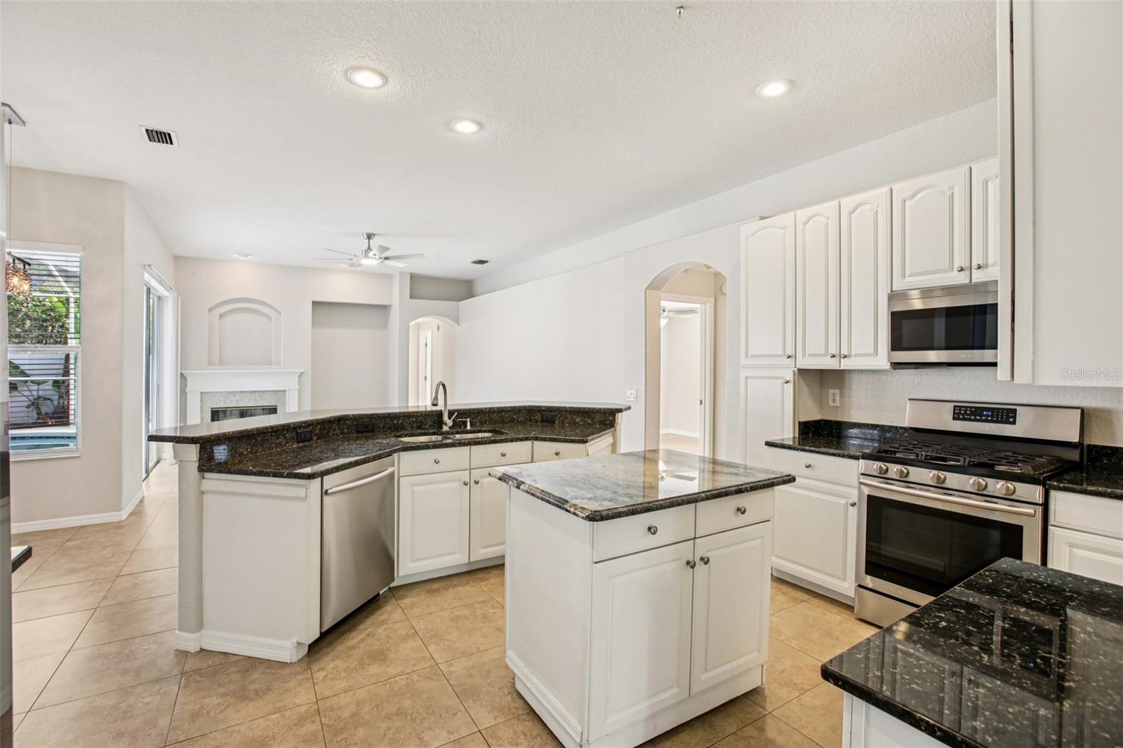 TAMPA PALMS 2C UNIT 2 - Residential