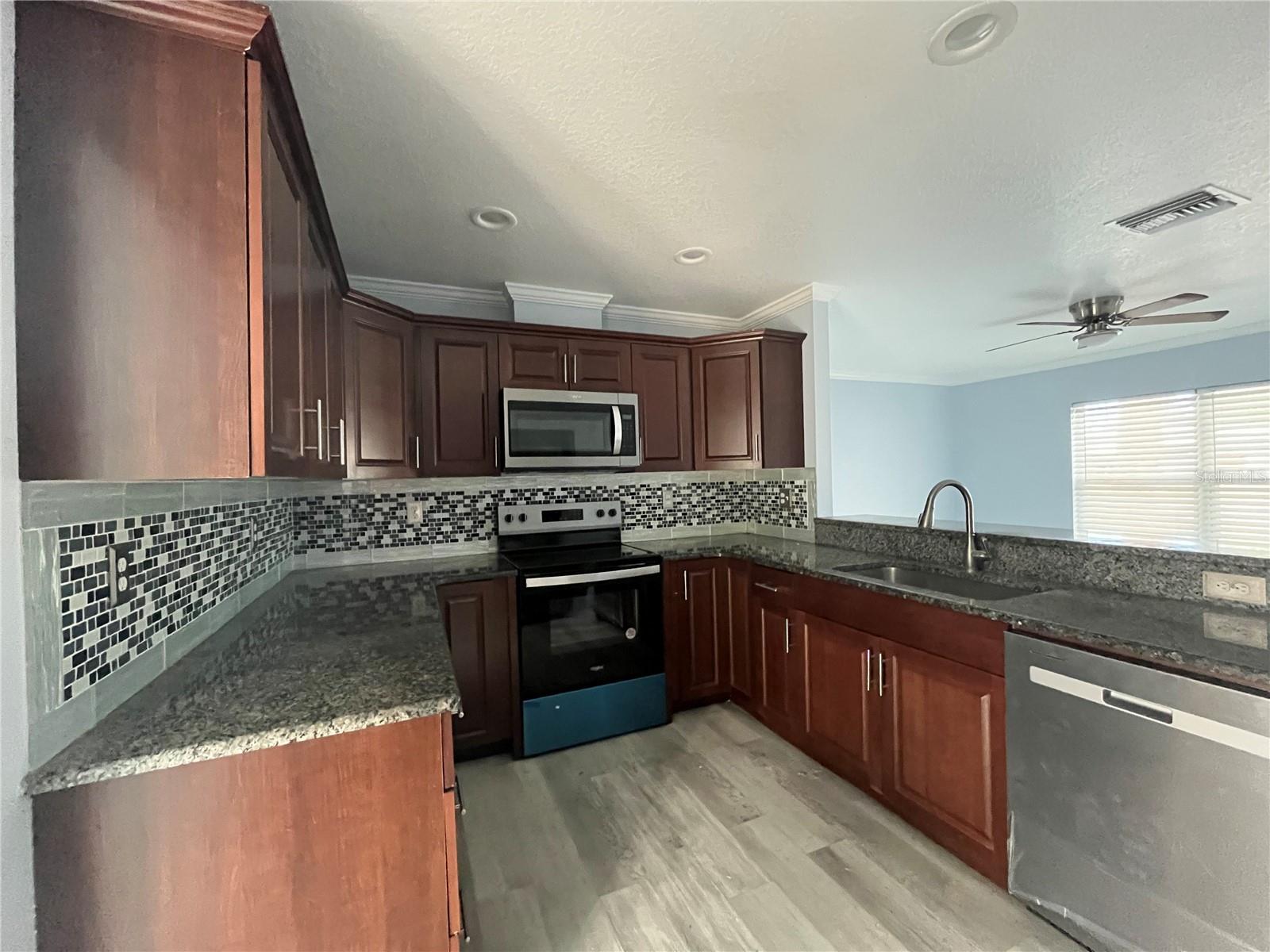 5352 TANGERINE DRIVE