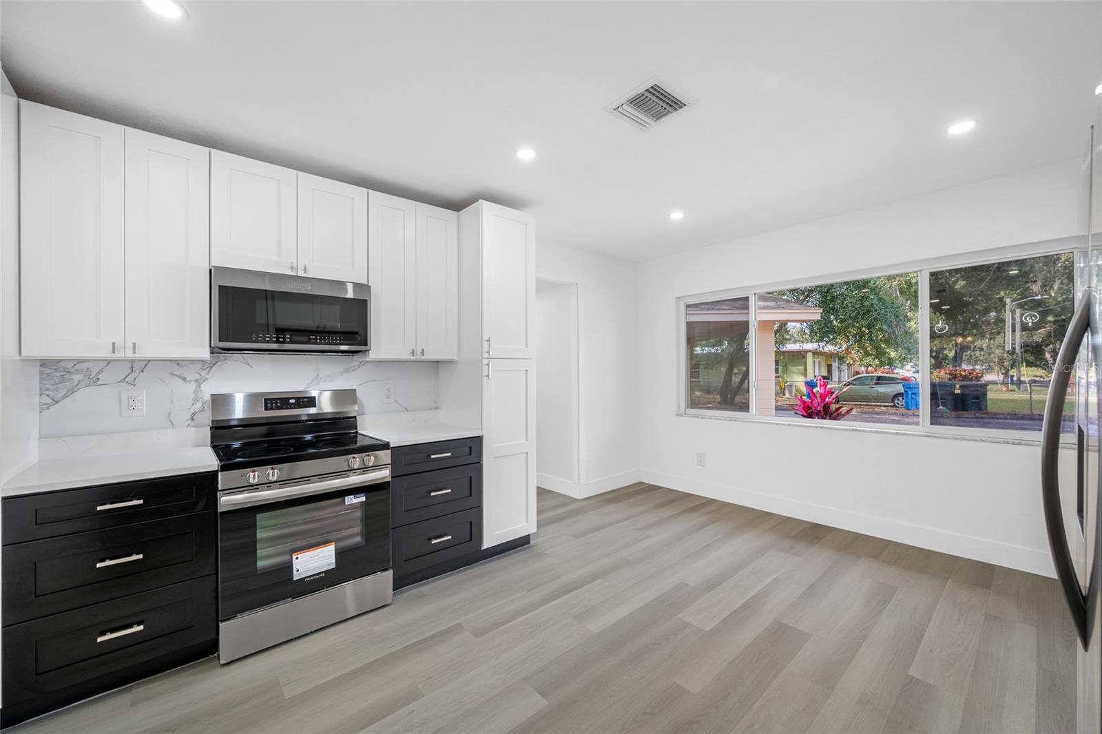 HERCHEL HEIGHTS 2ND ADD - Residential