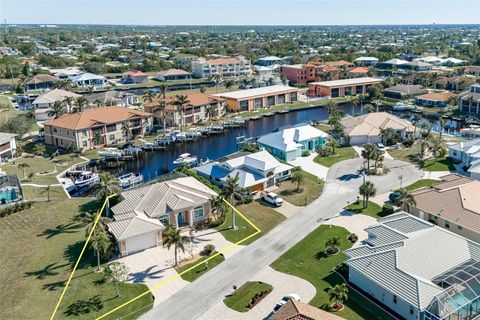 A home in PUNTA GORDA