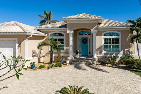 A home in PUNTA GORDA