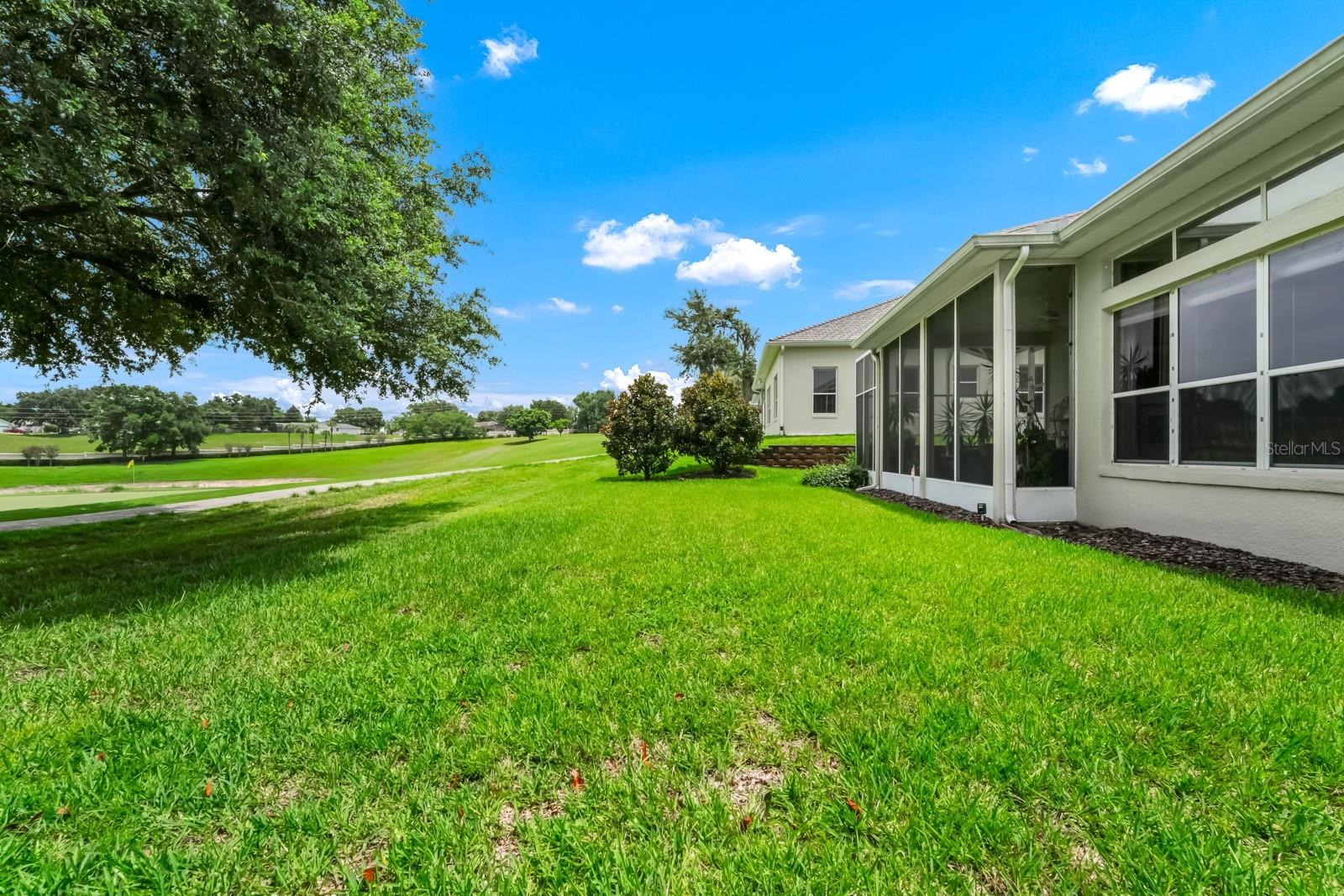 785 HAWKS BLUFF
