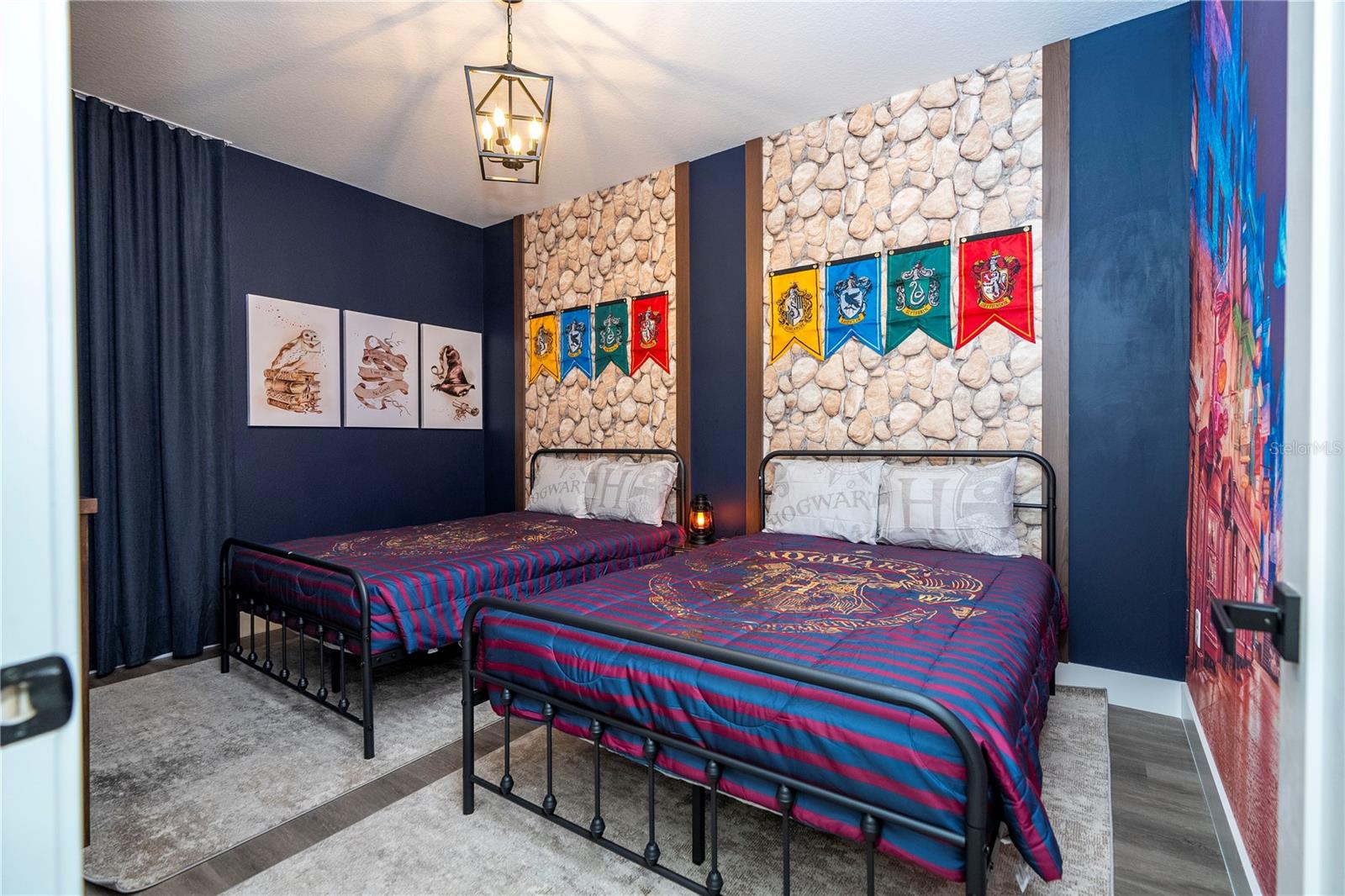 WESTSIDE CAY - Residential