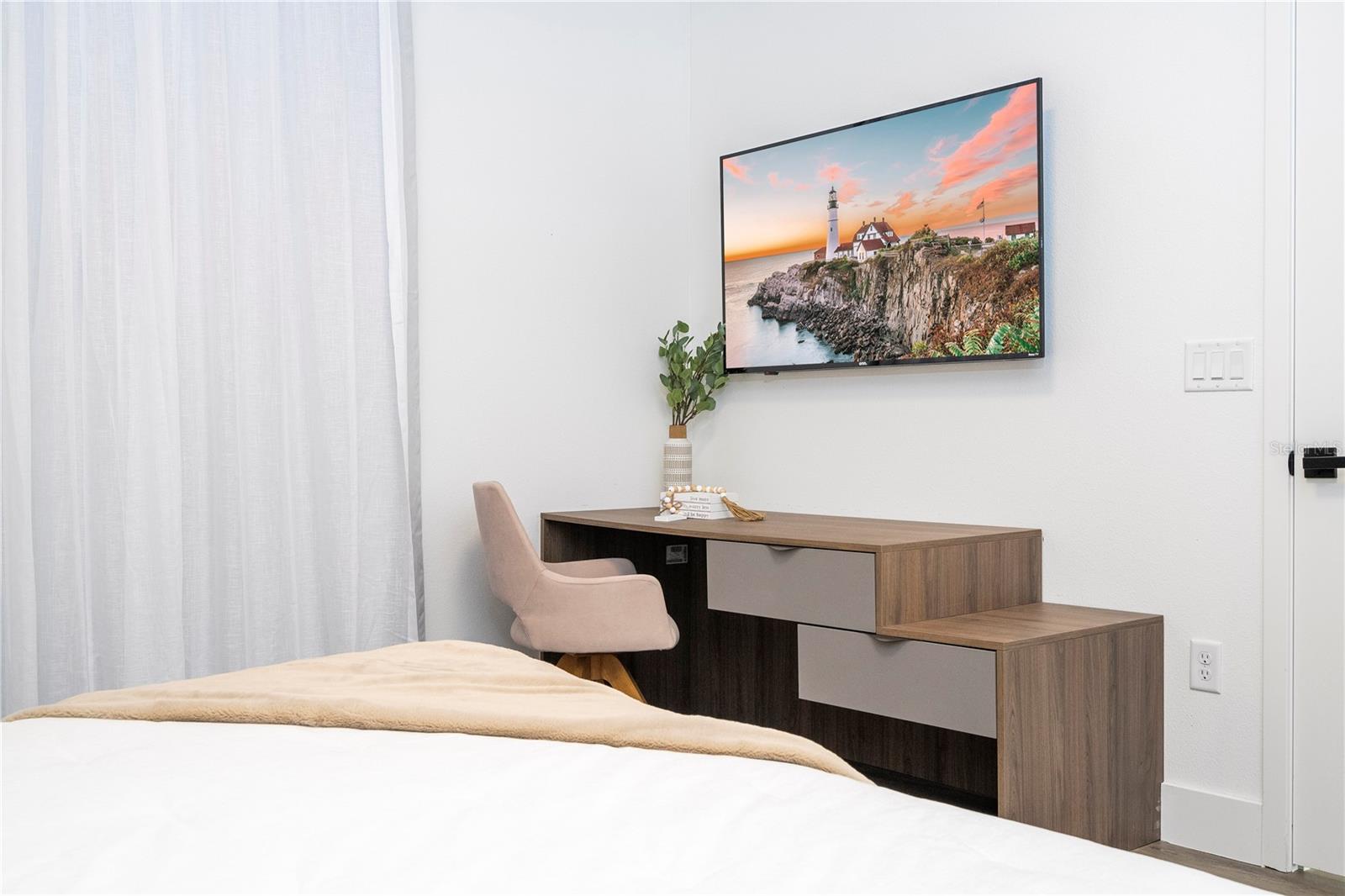 WESTSIDE CAY - Residential