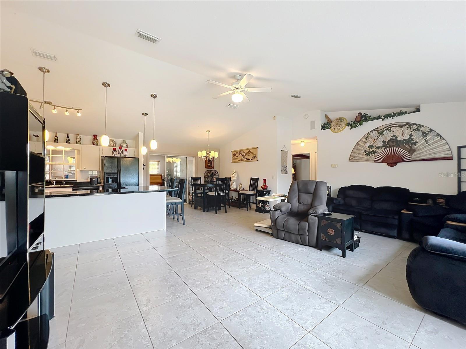 RAINBOW LAKES ESTATE - Residential