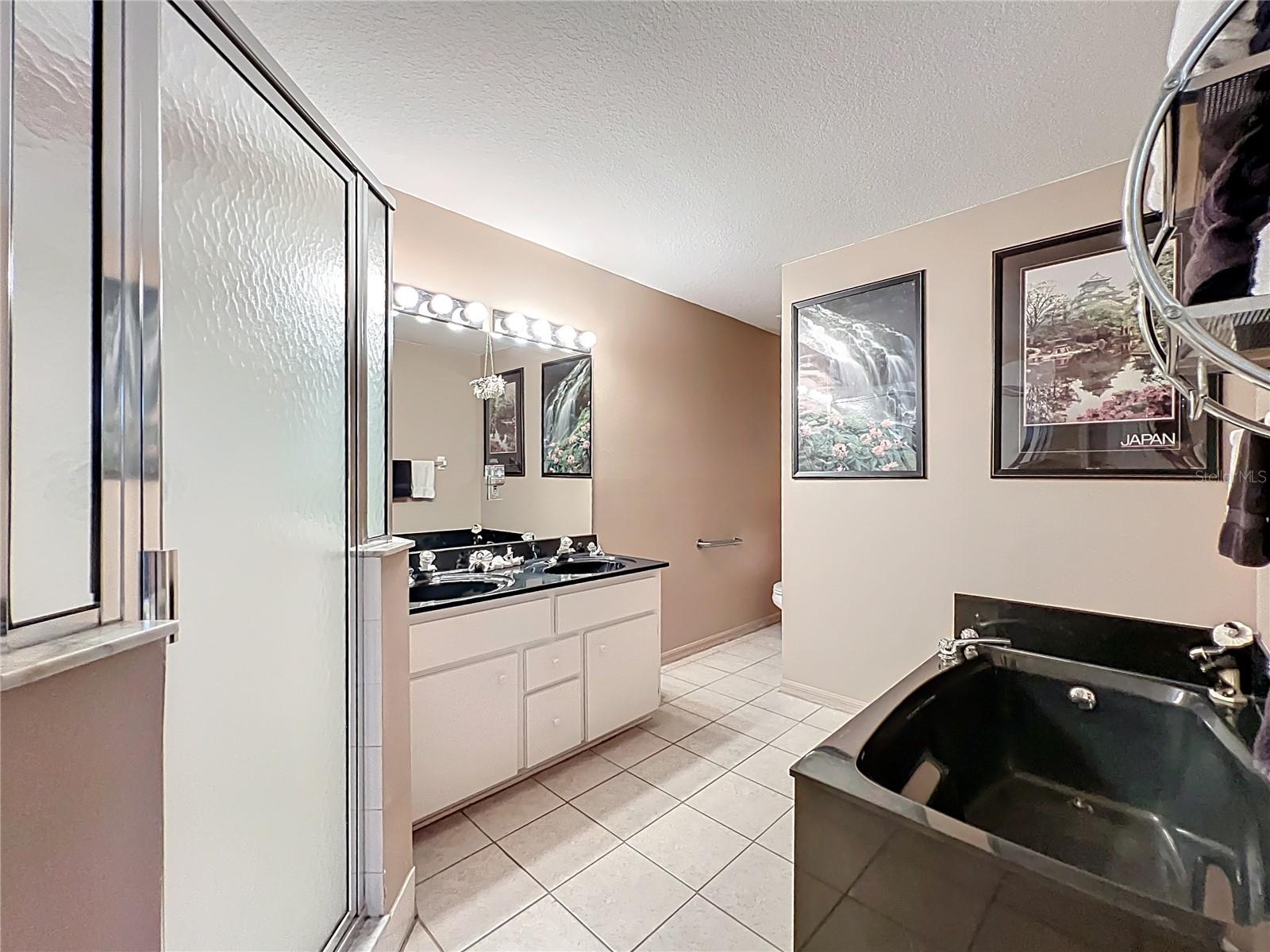 RAINBOW LAKES ESTATE - Residential