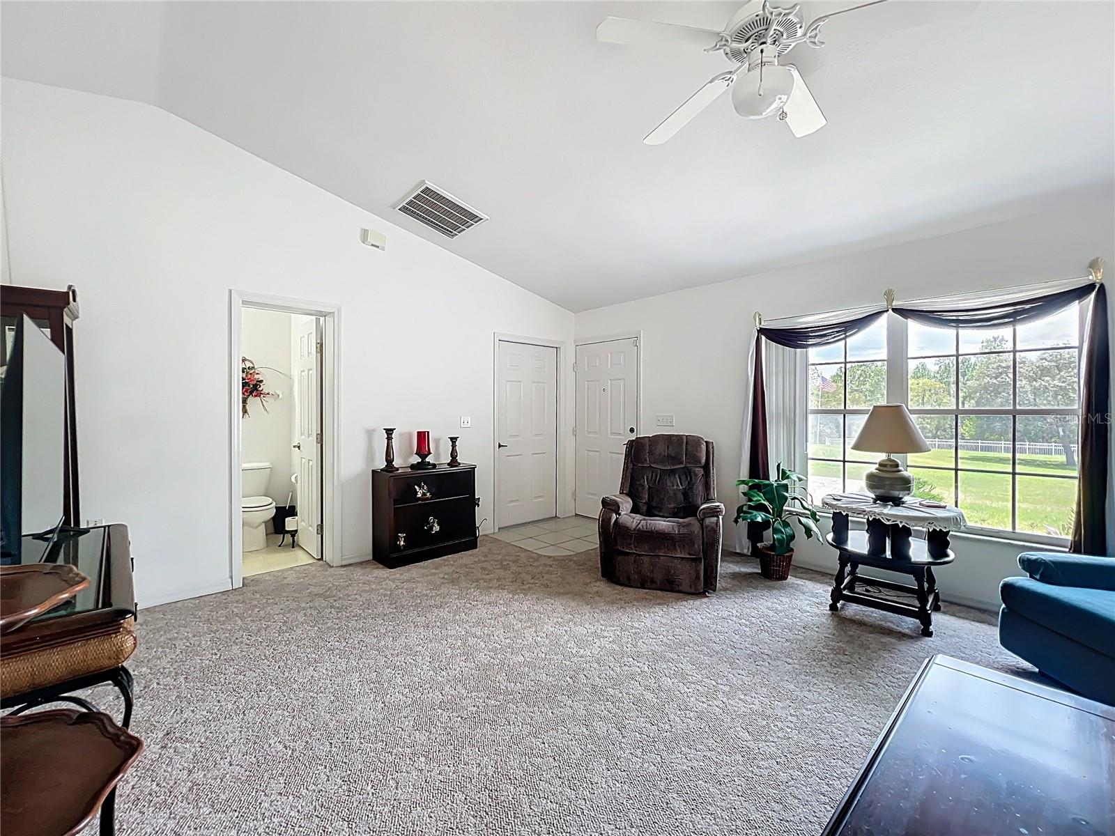 RAINBOW LAKES ESTATE - Residential