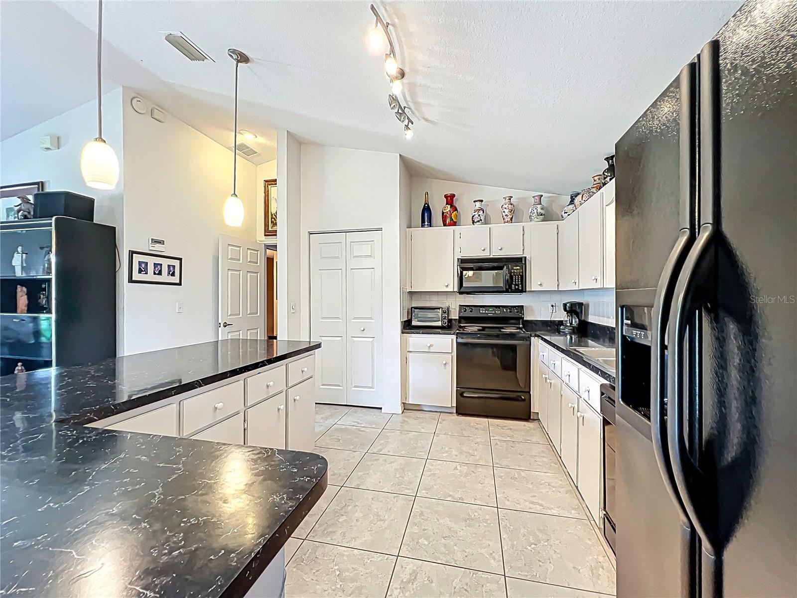RAINBOW LAKES ESTATE - Residential