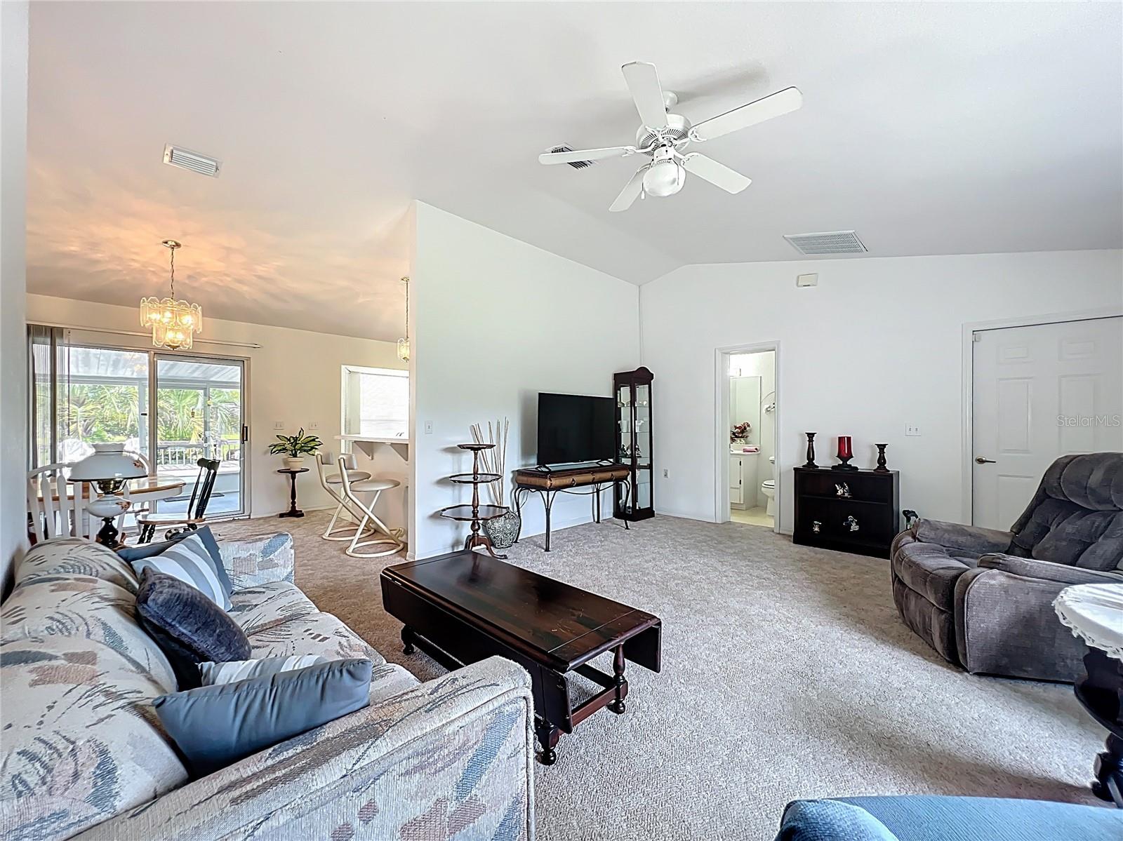 RAINBOW LAKES ESTATE - Residential