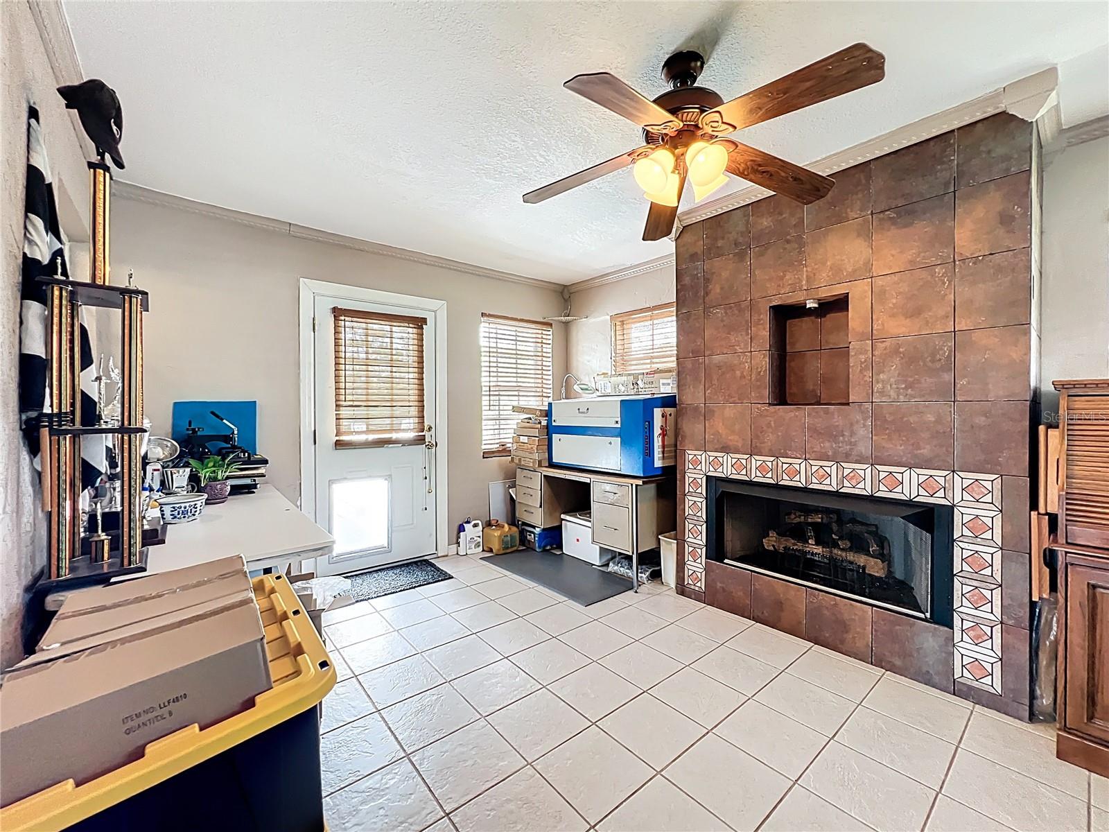 RAINBOW LAKES ESTATE - Residential