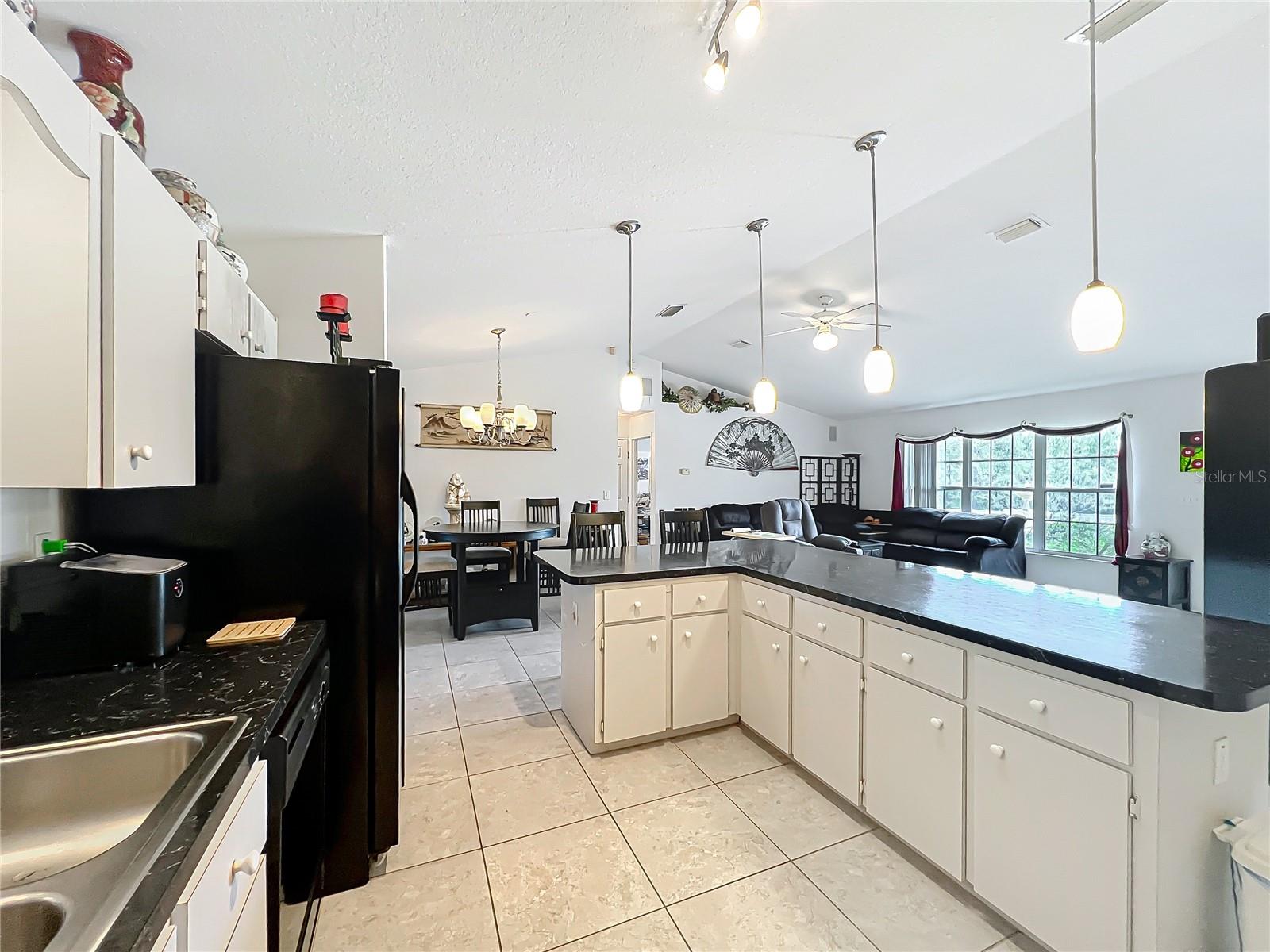 RAINBOW LAKES ESTATE - Residential