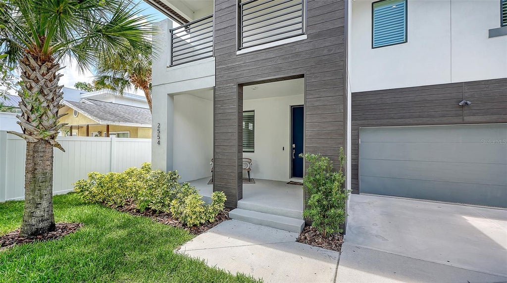Photo of 2554 Floyd Street, Sarasota, FL 34239 (MLS # A4697988)