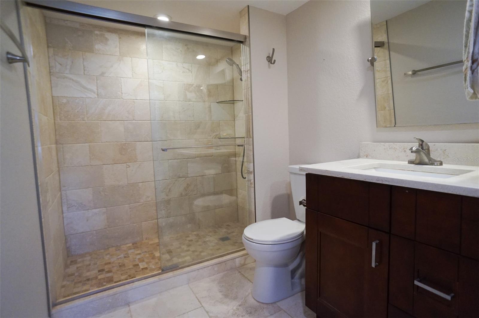 STARBOARD TOWER - Residential Lease