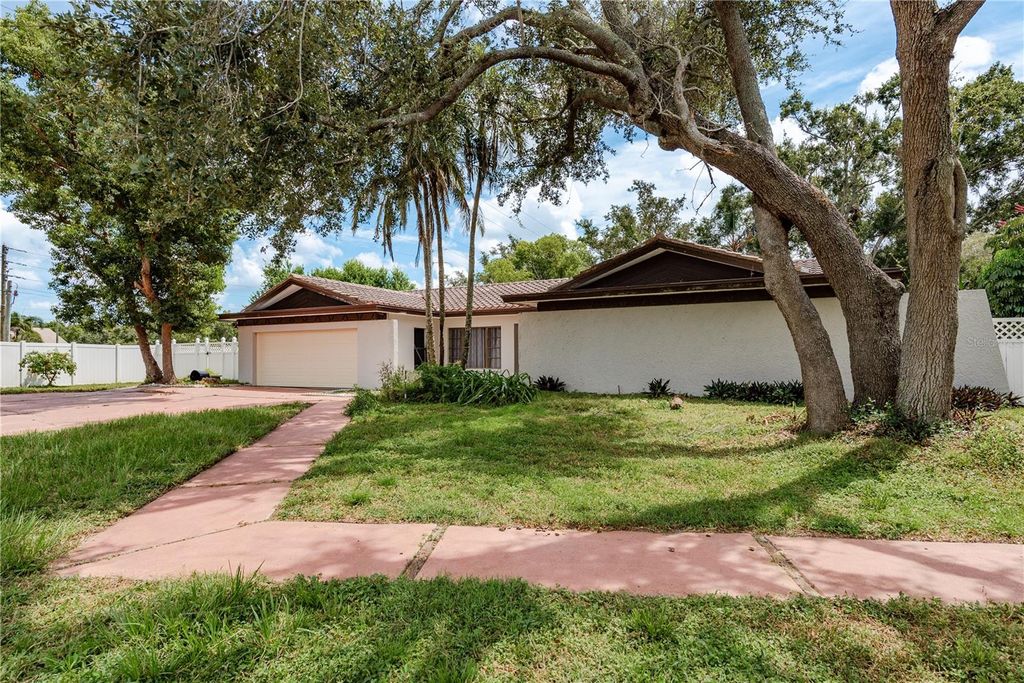 Photo of 1690 Curlew Road, Dunedin, FL 34698 (MLS # TB8430773)