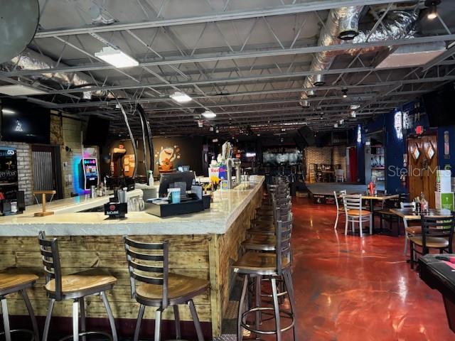 ACREAGE - Commercial Sale