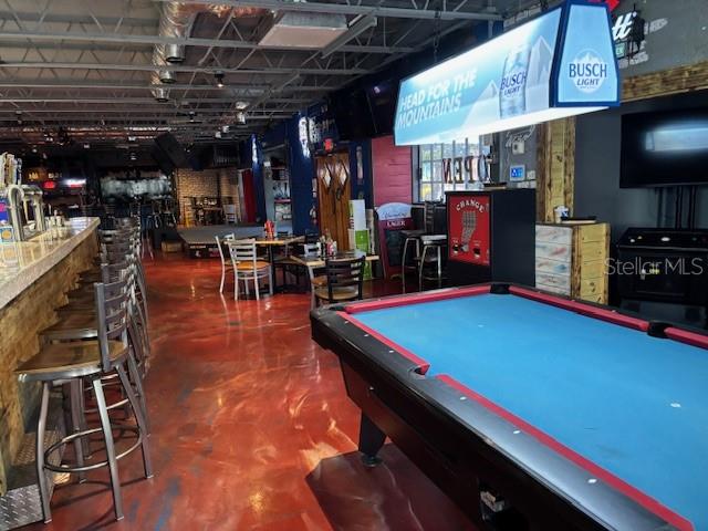 ACREAGE - Commercial Sale