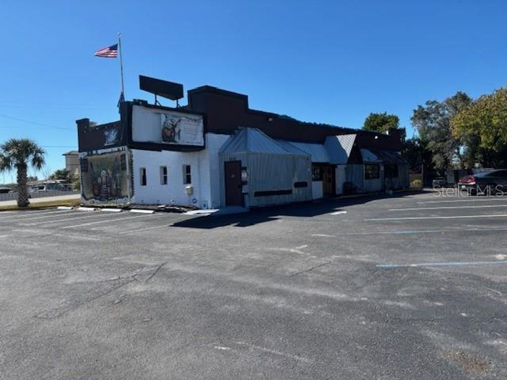 Photo of 6916 14th Street W, Bradenton, FL 34207 (MLS # A4682035)