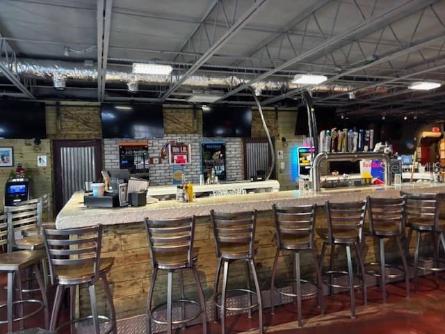 ACREAGE - Commercial Sale