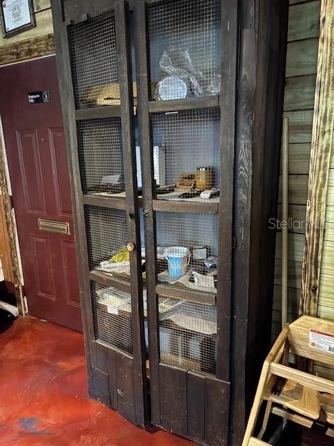 ACREAGE - Commercial Sale