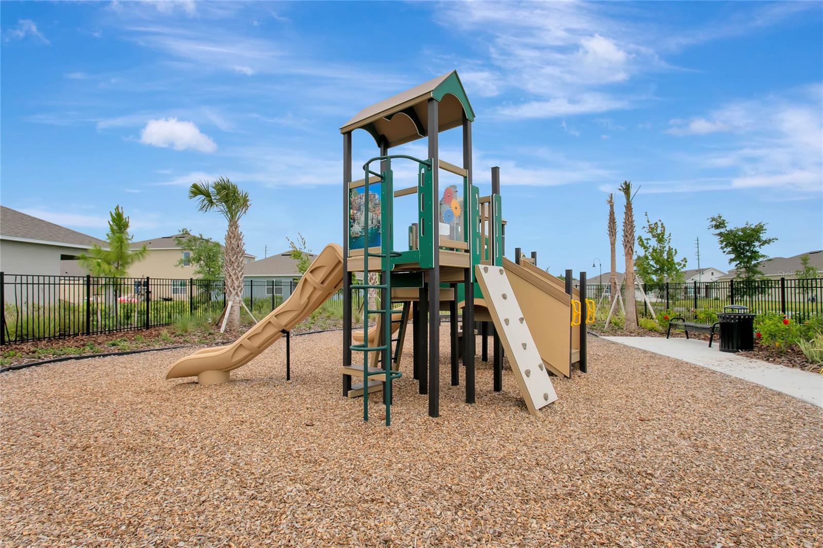 SUMMERLY - Residential