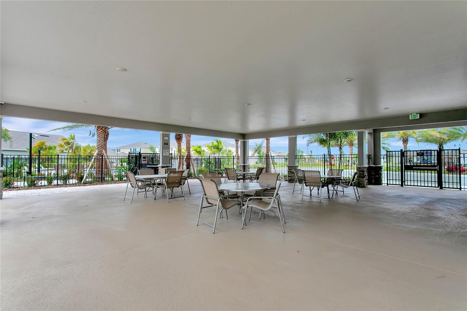 SUMMERLY - Residential