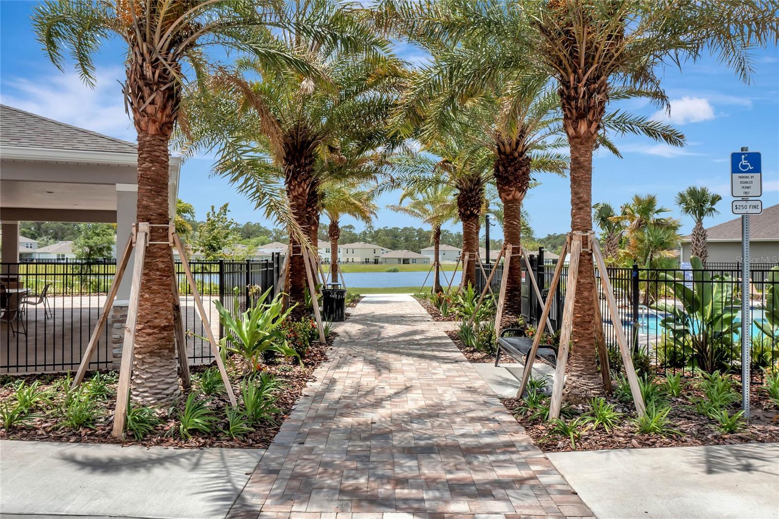 SUMMERLY - Residential