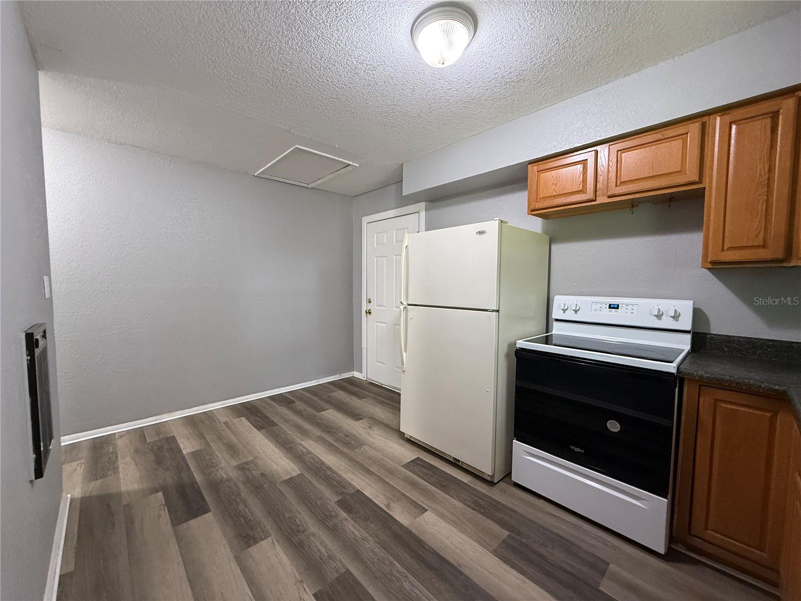 LOCKHART & SMITHS RESUB - Residential Lease