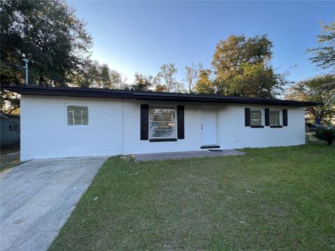 Photo of 1606 NW 20th Court, Ocala, FL 34475 (MLS # OM724932)