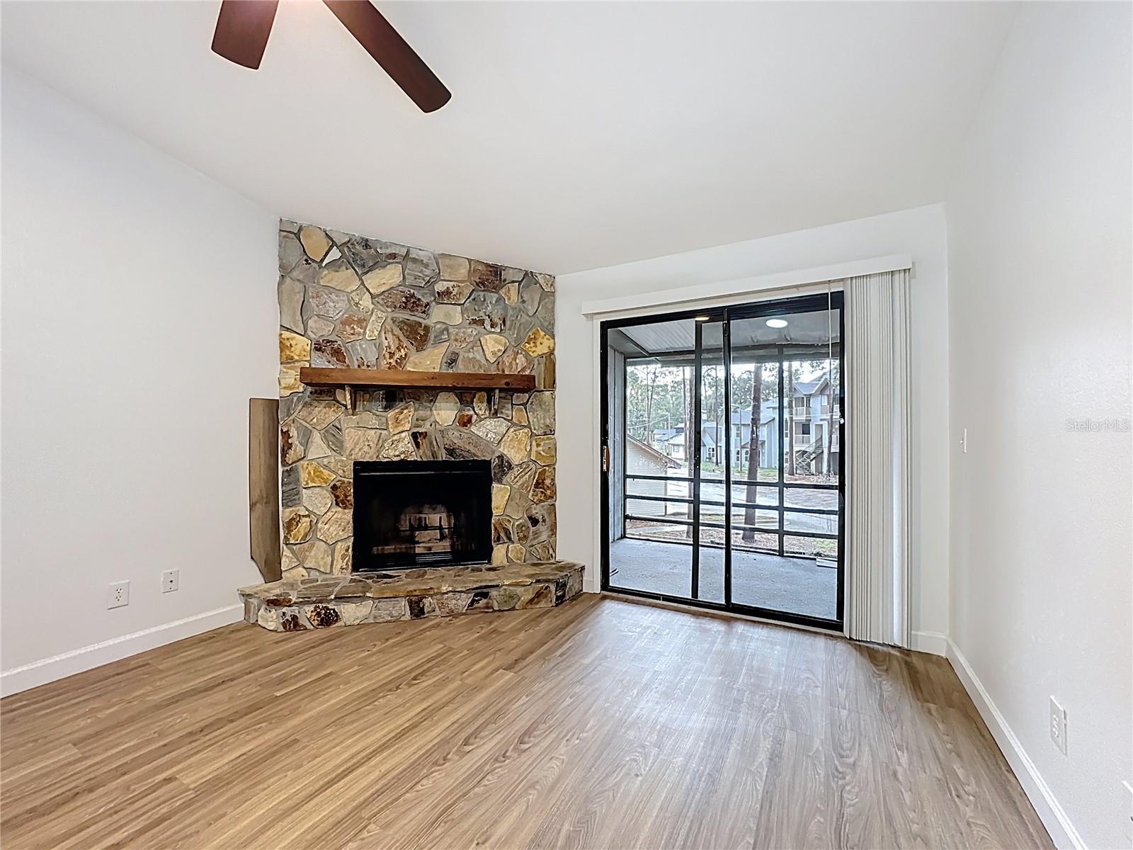 FOXHALL CONDO PH 1-3 - Residential