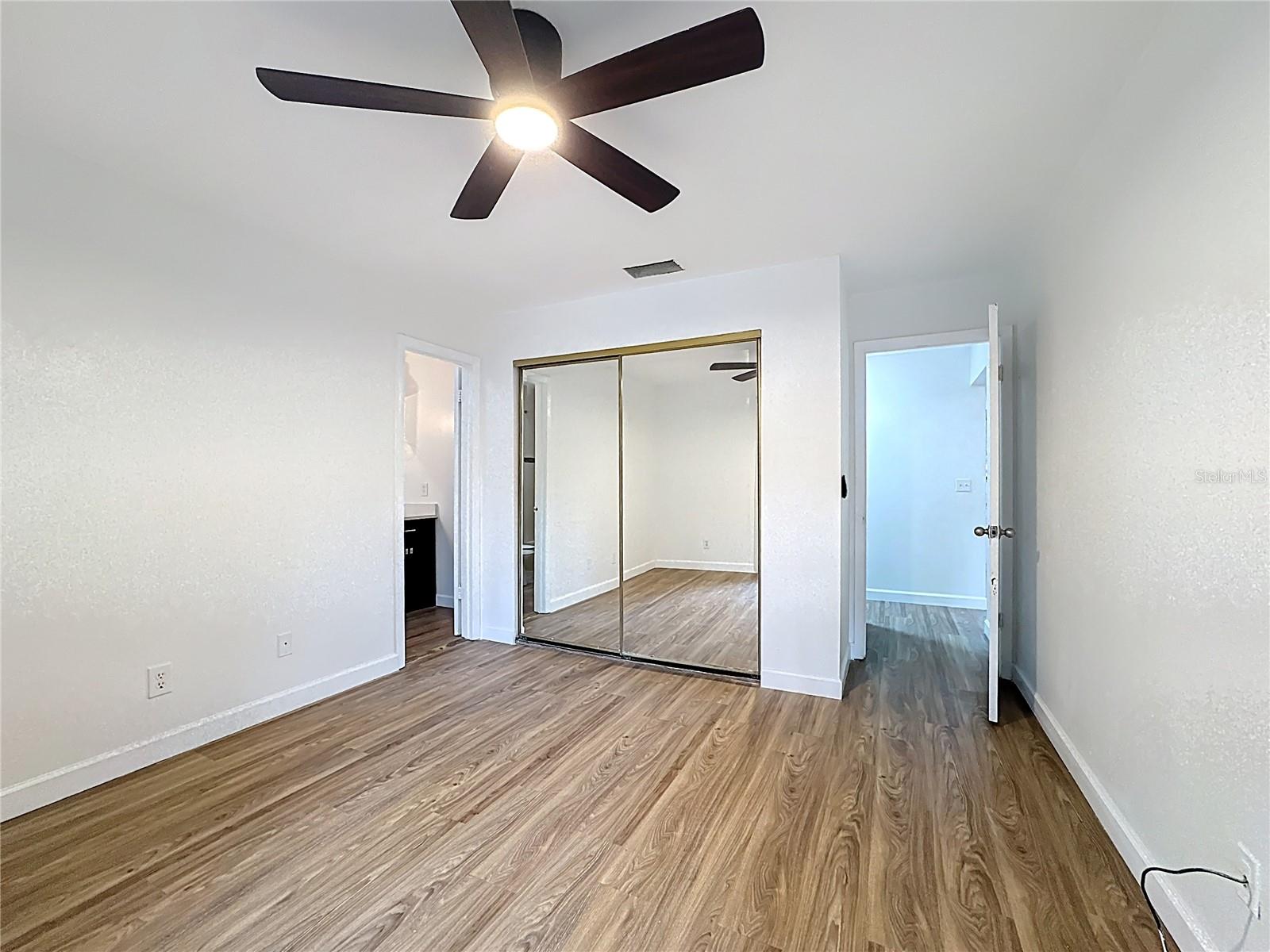 FOXHALL CONDO PH 1-3 - Residential