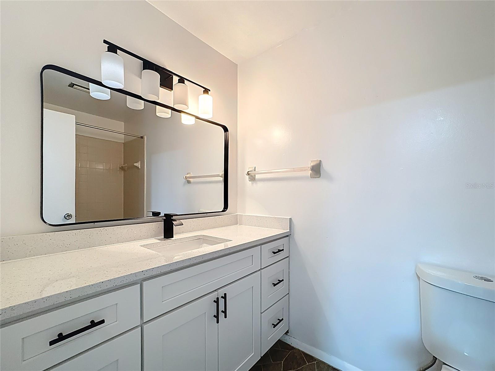 FOXHALL CONDO PH 1-3 - Residential