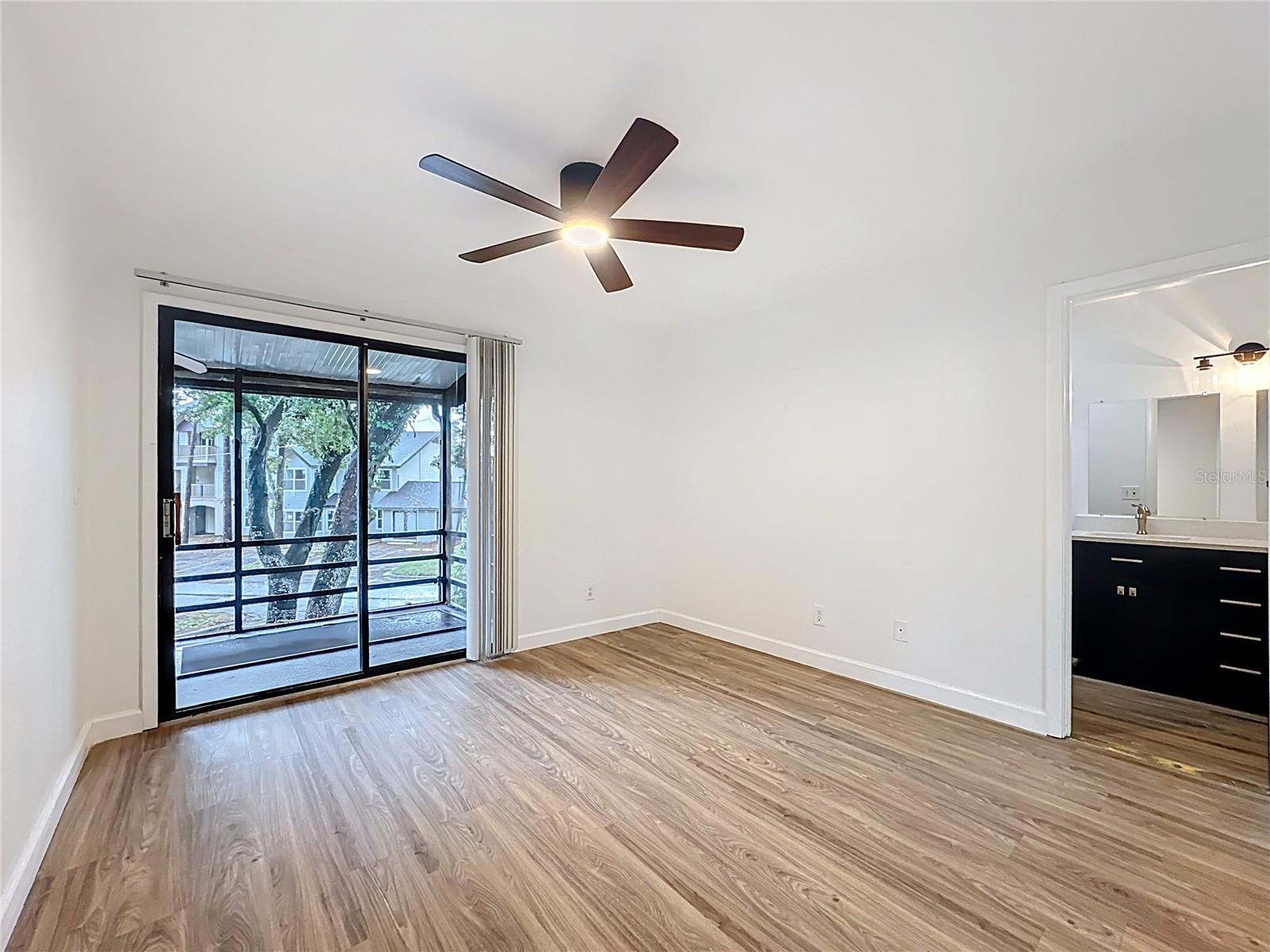 FOXHALL CONDO PH 1-3 - Residential