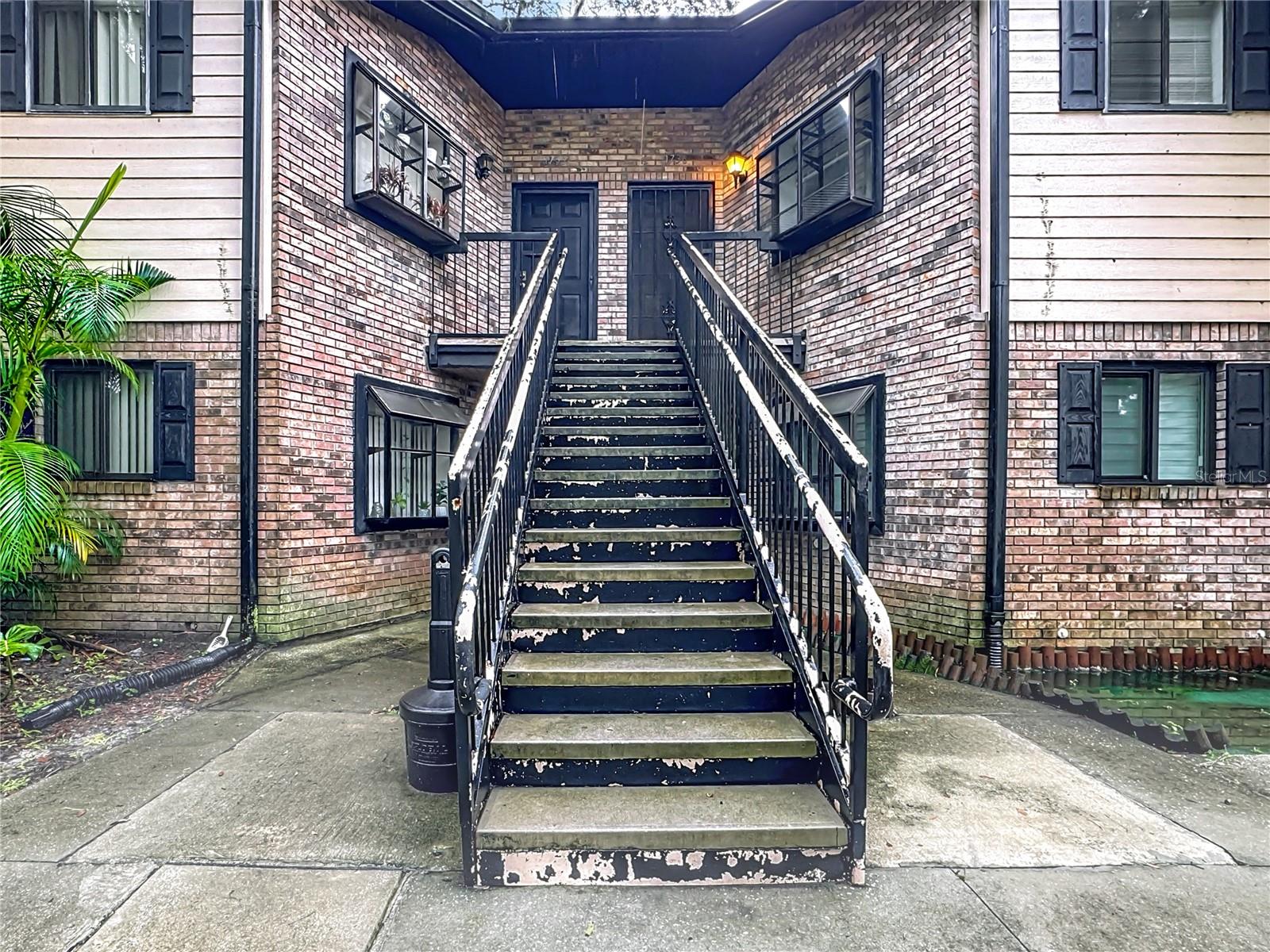 FOXHALL CONDO PH 1-3 - Residential