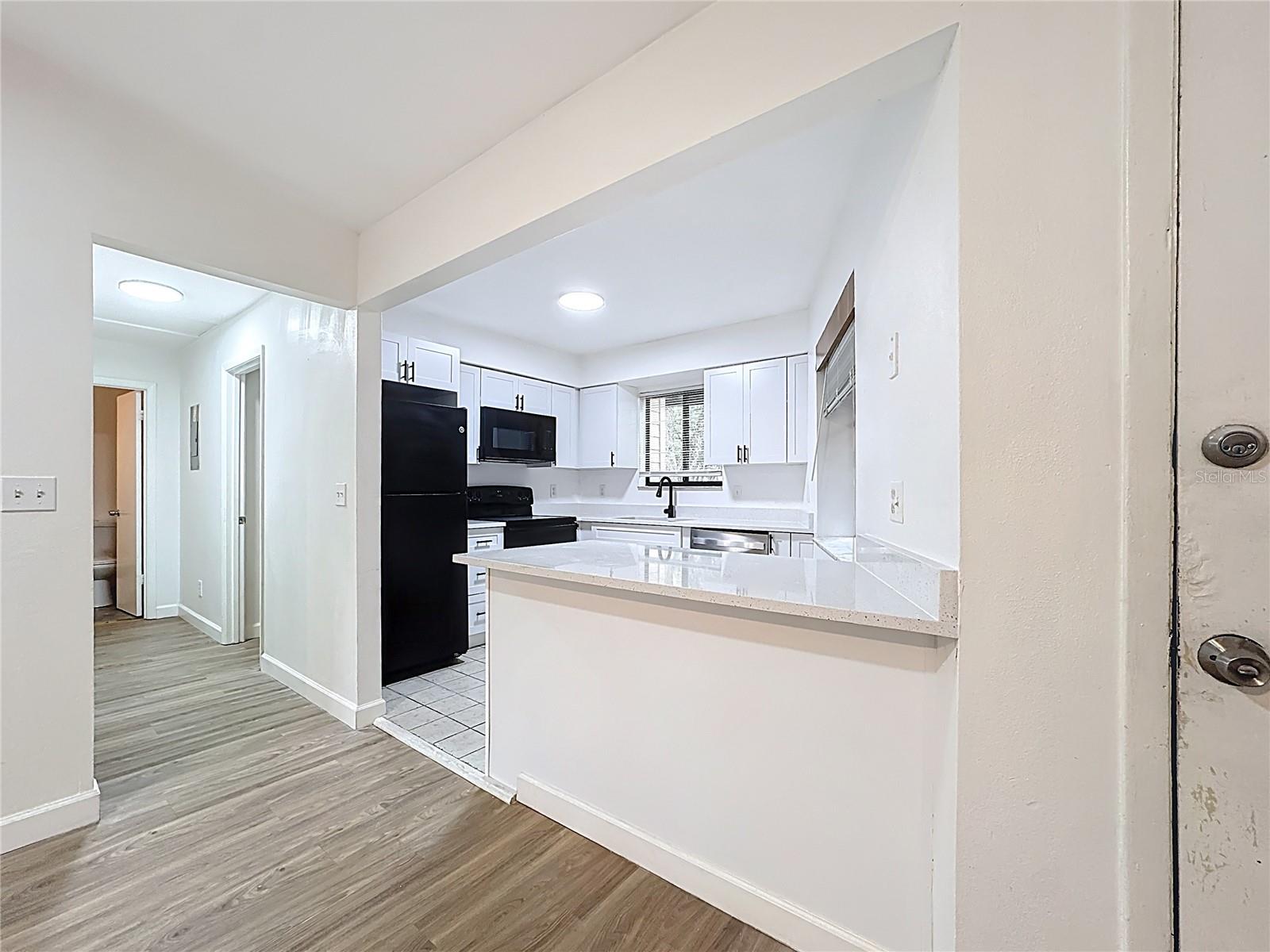 FOXHALL CONDO PH 1-3 - Residential