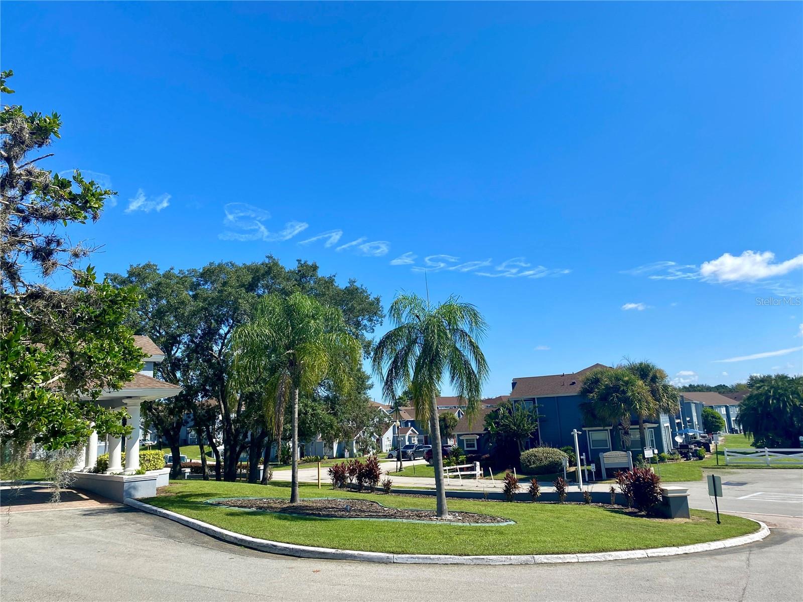 ISLAND CLUB WEST PH 02 - Residential Lease